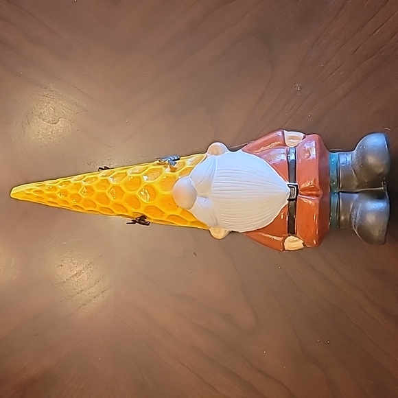 Honeycomb Garden Gnome - Picture 3 of 9
